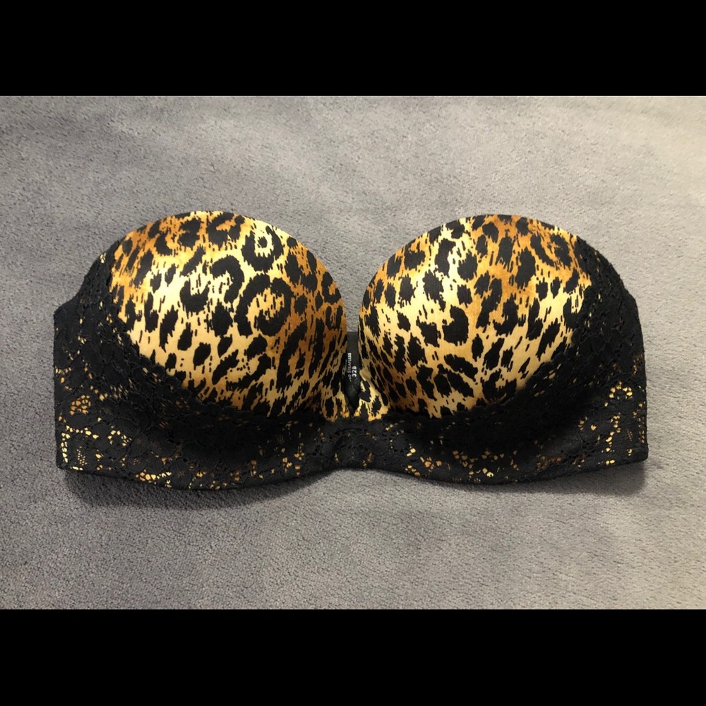 Victoria Secret Bombshell Strapless Bra 32B